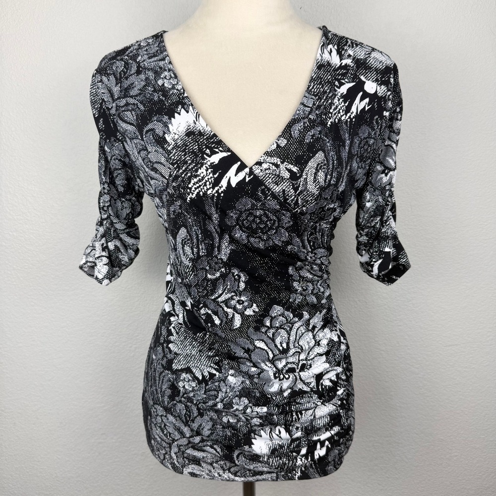 Style‎ & Co Black White Floral Ruched Sides Faux Wrap Top Size Small 3/4 Sleeve